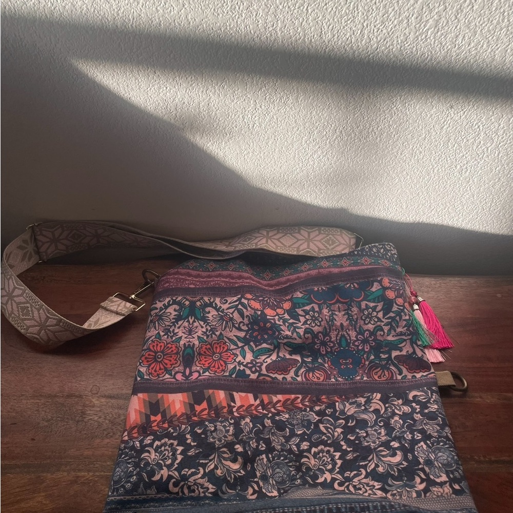 Batik Patchwork Crossbody Bag Boho Floral w/ Tassels & Woven Strap Artisan Style - Picture 5 of 11